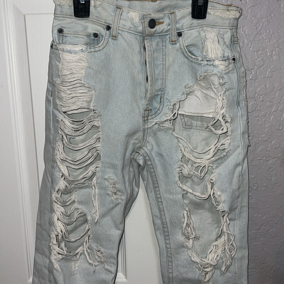 LF Carmar Emelia COSMO SUPER SHRED RELAX FIT
JEAN Size 25 - Picture 7 of 12